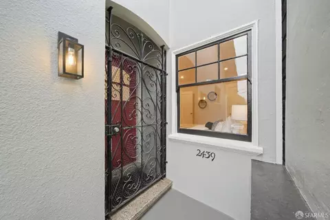 Entry Way - 2439 28th Ave, San Francisco, CA 94116 photo 1 of 3