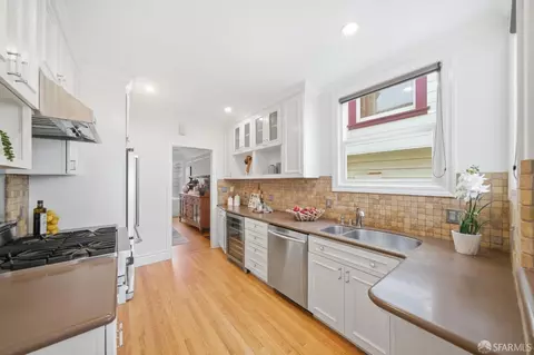Kitchen - 2439 28th Ave, San Francisco, CA 94116 photo 3 of 6