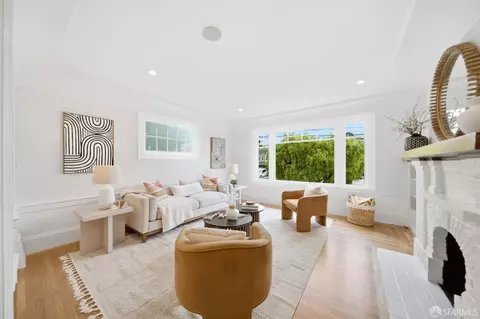 Living - 2439 28th Ave, San Francisco, CA 94116 photo 5 of 5