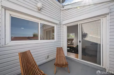 Exterior - 5 Richards Cir, San Francisco, CA 94124 photo 5 of 9