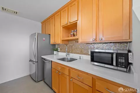 Kitchen - 5 Richards Cir, San Francisco, CA 94124 photo 1 of 3