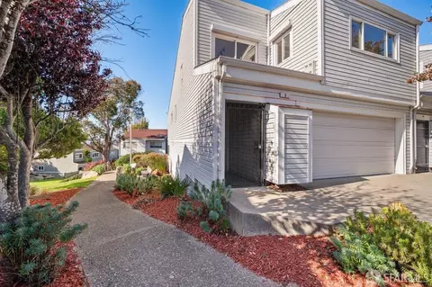 Exterior - 5 Richards Cir, San Francisco, CA 94124 photo 3 of 9