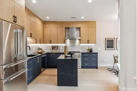Kitchen - 444 4th Ave, San Francisco, CA 94118 photo 2 of 9