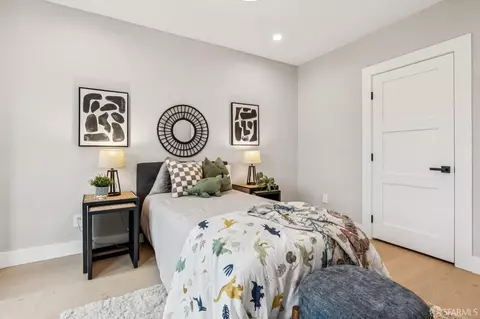 Bedroom - 444 4th Ave, San Francisco, CA 94118 photo 6 of 13