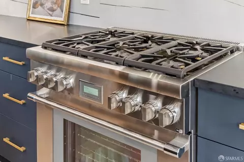 Kitchen - 444 4th Ave, San Francisco, CA 94118 photo 6 of 9