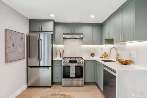Kitchen - 444 4th Ave, San Francisco, CA 94118 photo 8 of 9