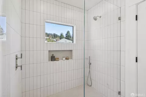Bath - 1415 Oxford St, Berkeley, CA 94709 photo 7 of 7