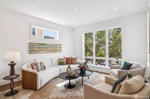 Living - 1415 Oxford St, Berkeley, CA 94709 photo 1 of 5