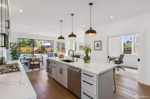 Kitchen - 1415 Oxford St, Berkeley, CA 94709 photo 3 of 3