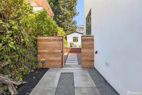 Exterior - 1415 Oxford St, Berkeley, CA 94709 photo 4 of 12