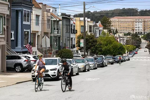 Exterior - 647 24th Ave, San Francisco, CA 94121 photo 17 of 18
