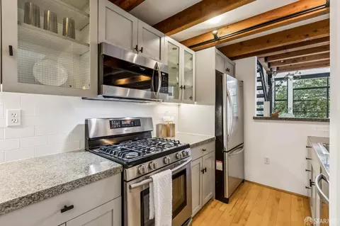 Kitchen - 2501 Harrison St #2, San Francisco, CA 94110 photo 4 of 11