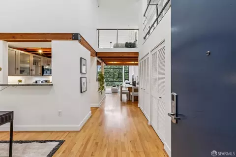 Entry Way - 2501 Harrison St #2, San Francisco, CA 94110 photo 2 of 5