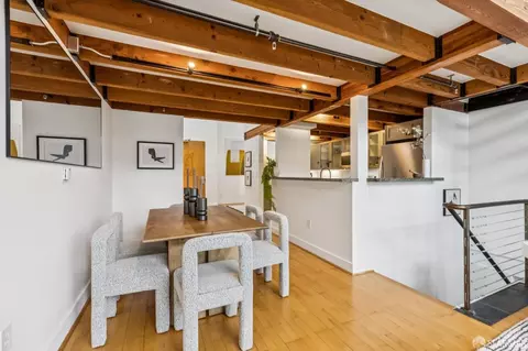 Dining - 2501 Harrison St #2, San Francisco, CA 94110 photo 4 of 7