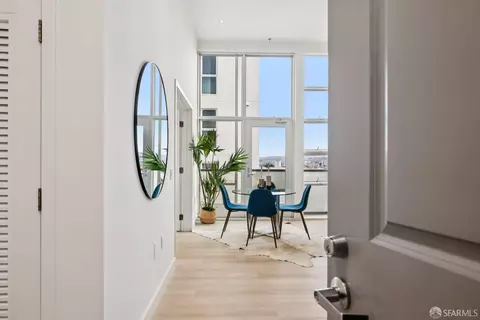 368 Elm St #402, San Francisco, CA 94102