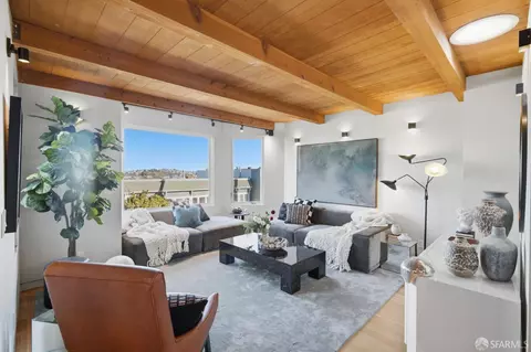 252 Sanchez St #A, San Francisco, CA 94114