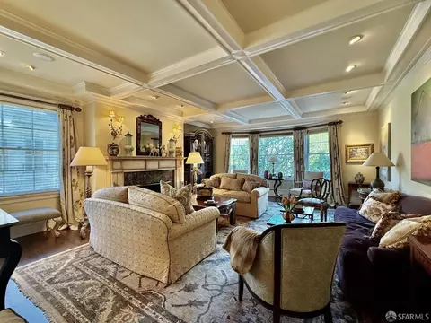 Living - 33 Walnut St, San Francisco, CA 94118 photo 1 of 3