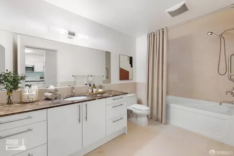Bath - 318 Spear St #4E, San Francisco, CA 94105 photo 1 of 2