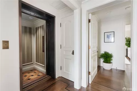 Entry Way - 459 32nd Ave, San Francisco, CA 94121 photo 5 of 8