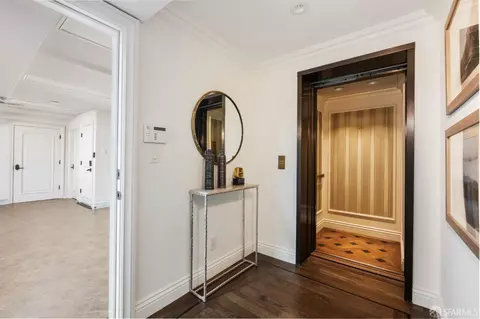 Entry Way - 459 32nd Ave, San Francisco, CA 94121 photo 7 of 8