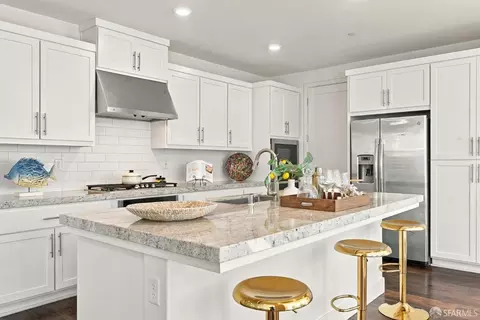 Kitchen - 5892 Beechwood Loop, Dublin, CA 94568 photo 3 of 4