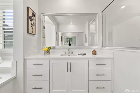 Bath - 5892 Beechwood Loop, Dublin, CA 94568 photo 8 of 12