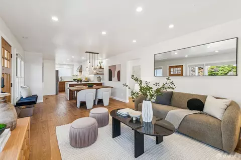 Living - 646 Brighton Rd, Pacifica, CA 94044 photo 4 of 4