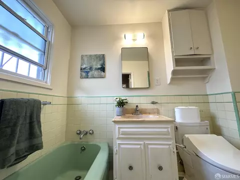 Bath - 111 Riverton Dr, San Francisco, CA 94132 photo 1 of 3