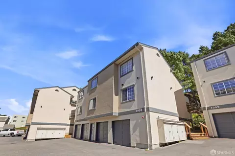 1008 San Antonio Cir #318, Daly City, CA 94014