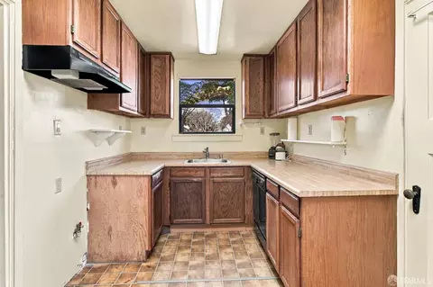Kitchen - 179 Santa Maria Ave, Pacifica, CA 94044 photo 3 of 6