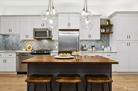 66 Eureka St, San Francisco, CA 94114