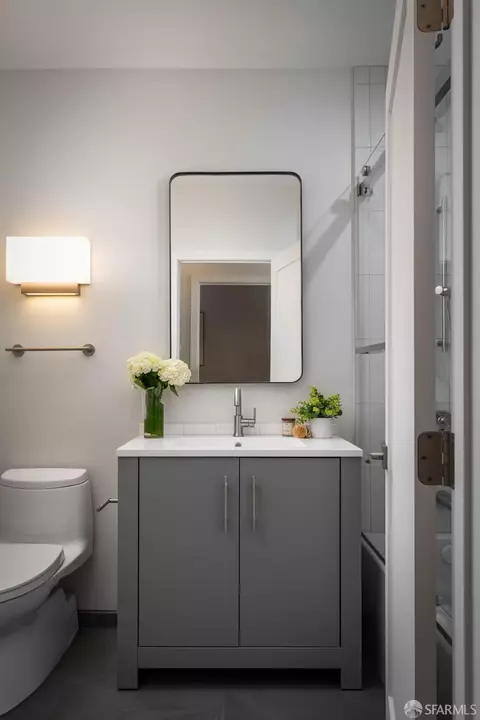 Bath - 365 12th St #367, San Francisco, CA 94103 photo 3 of 3