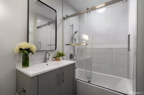 Bath - 365 12th St #367, San Francisco, CA 94103 photo 2 of 3