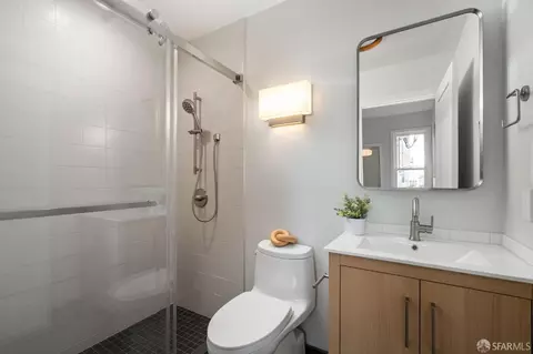 Bath - 365 12th St #367, San Francisco, CA 94103 photo 1 of 3
