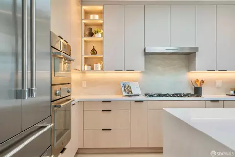 Kitchen - 975 Darien Way, San Francisco, CA 94127 photo 7 of 8