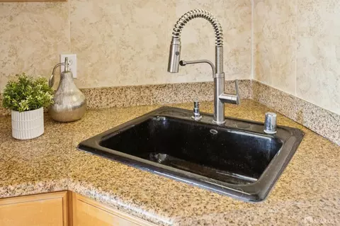 Kitchen - 2154 41st Ave, San Francisco, CA 94116 photo 2 of 4