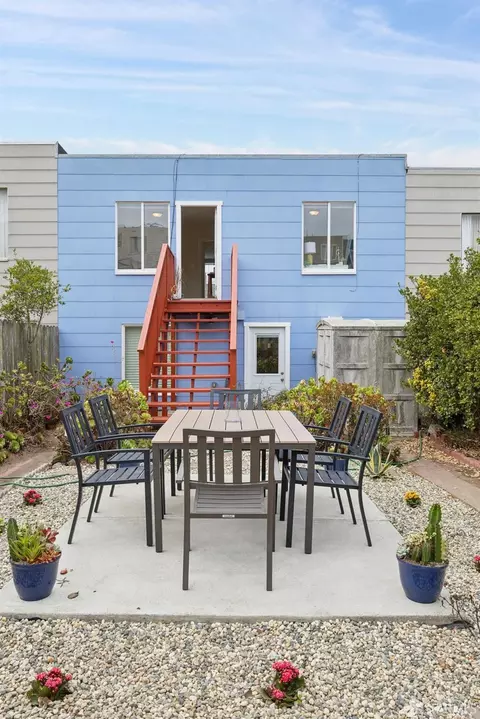 Exterior - 2154 41st Ave, San Francisco, CA 94116 photo 6 of 6