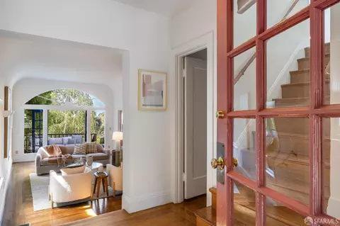 Entry Way - 1160 Glen Ave, Berkeley, CA 94708 photo 1 of 2