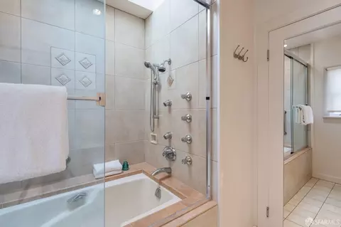 Bath - 1160 Glen Ave, Berkeley, CA 94708 photo 3 of 3