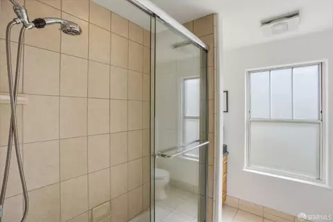 Bath - 35 Glen Ct, San Francisco, CA 94112 photo 5 of 7
