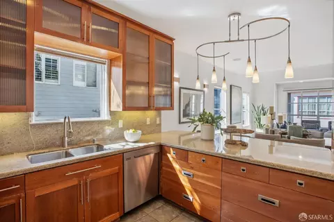 Kitchen - 35 Glen Ct, San Francisco, CA 94112 photo 5 of 5