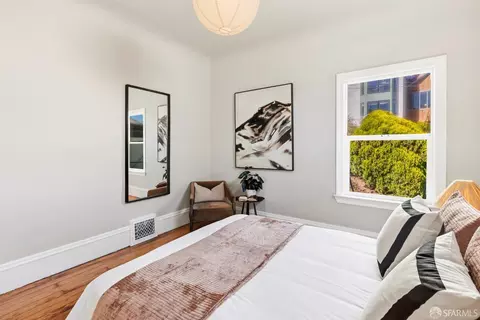 Bedroom - 471 Valley St, San Francisco, CA 94131 photo 8 of 8