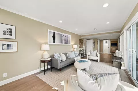 Living - 953 Park Pacifica Ave, Pacifica, CA 94044 photo 7 of 9