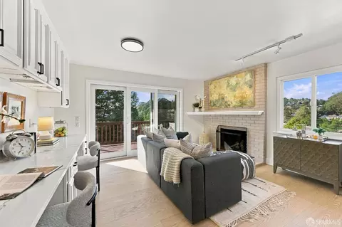 Living - 953 Park Pacifica Ave, Pacifica, CA 94044 photo 4 of 9