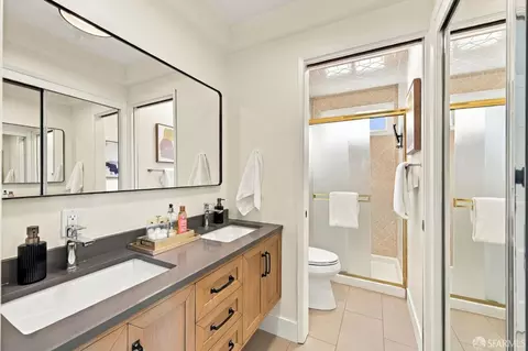 Bath - 953 Park Pacifica Ave, Pacifica, CA 94044 photo 1 of 2