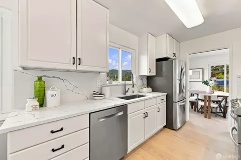 Kitchen - 953 Park Pacifica Ave, Pacifica, CA 94044 photo 4 of 4
