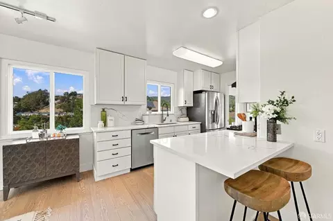 Kitchen - 953 Park Pacifica Ave, Pacifica, CA 94044 photo 2 of 4