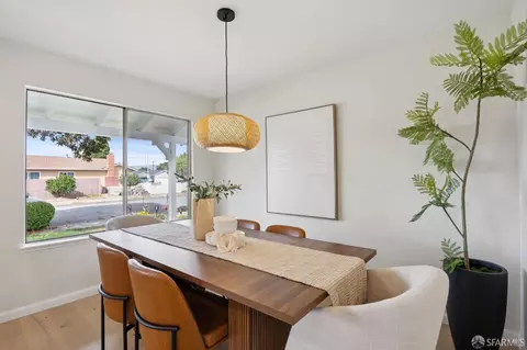 Dining - 4906 Nelson St, Fremont, CA 94538 photo 2 of 6