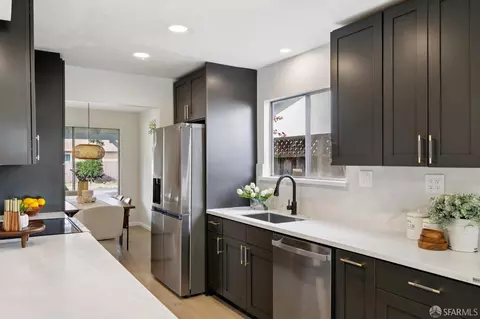 Kitchen - 4906 Nelson St, Fremont, CA 94538 photo 2 of 5