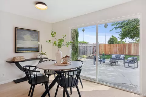 Dining - 4906 Nelson St, Fremont, CA 94538 photo 6 of 6